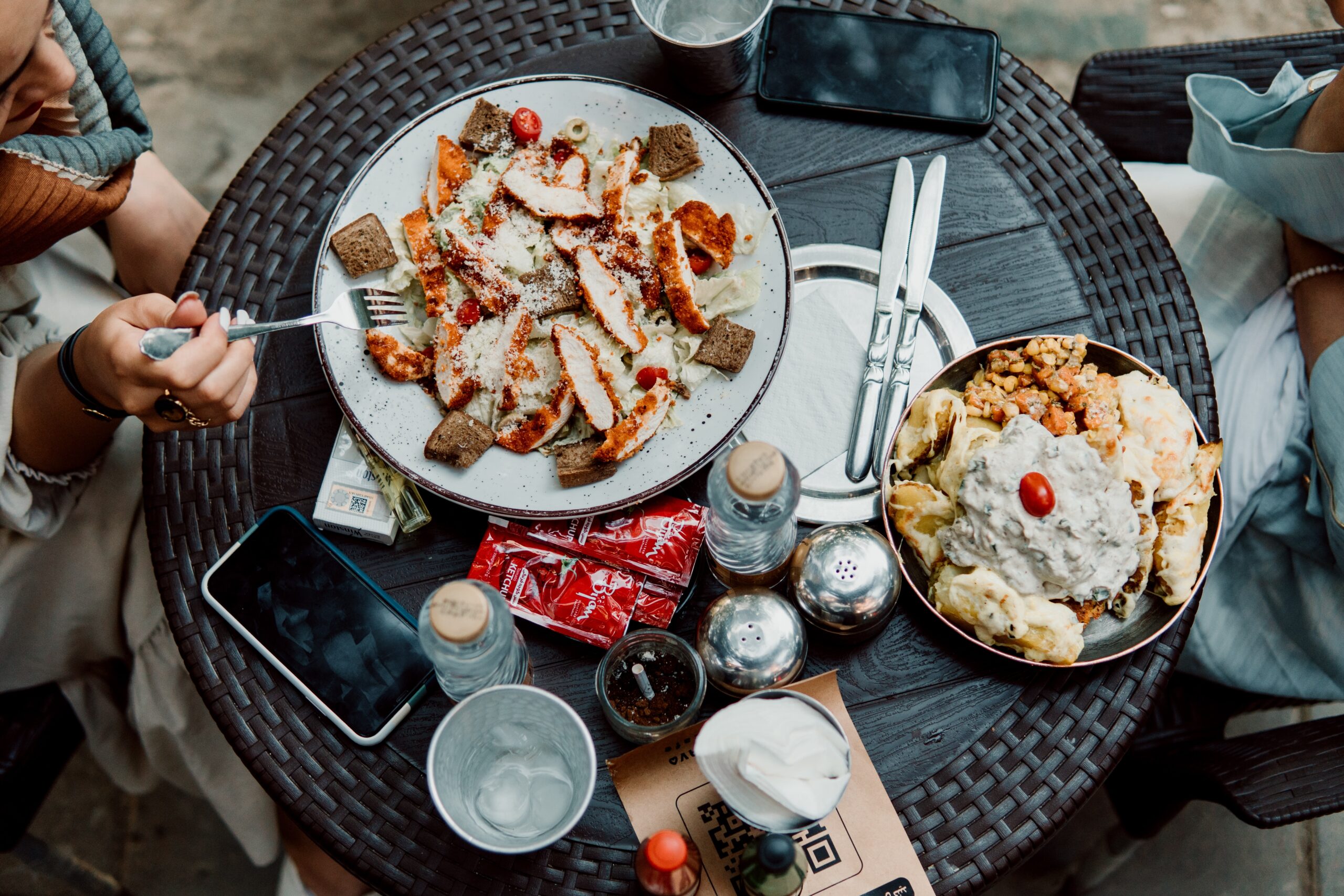 ali-choubin-USVAoLpNBwA-unsplash